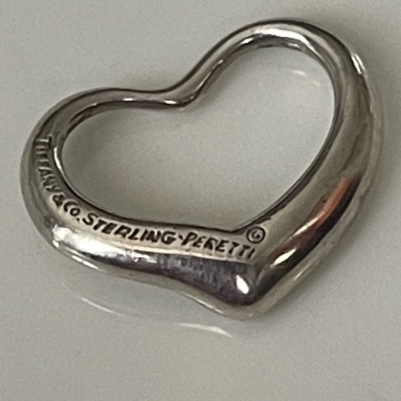 Tiffany & Co Heart Pendant - Picture 2 of 3